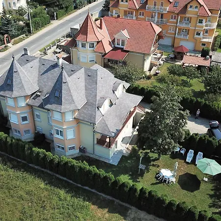 Piroska Apartmanhaz 公寓 Hévíz